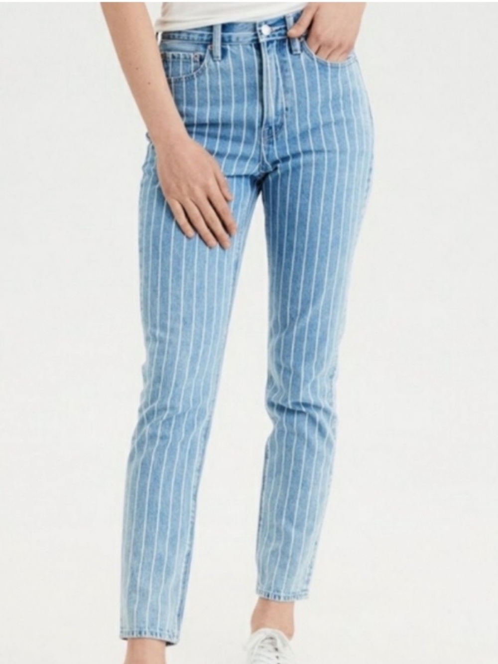American Eagle women’s jeans